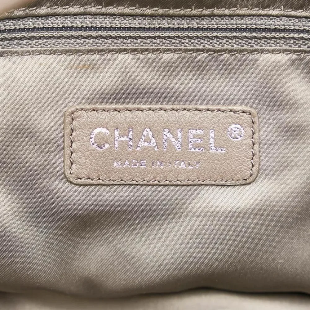 Chanel Matelasse Chain Shoulder Bag Tote Bag Black - Picture 8 of 8